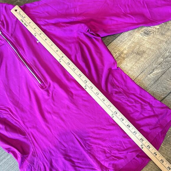 Bundle 3 Nike Women's Quarter Zip Top, Ankle Legging, Capris Legging Size M - Picture 4 of 16